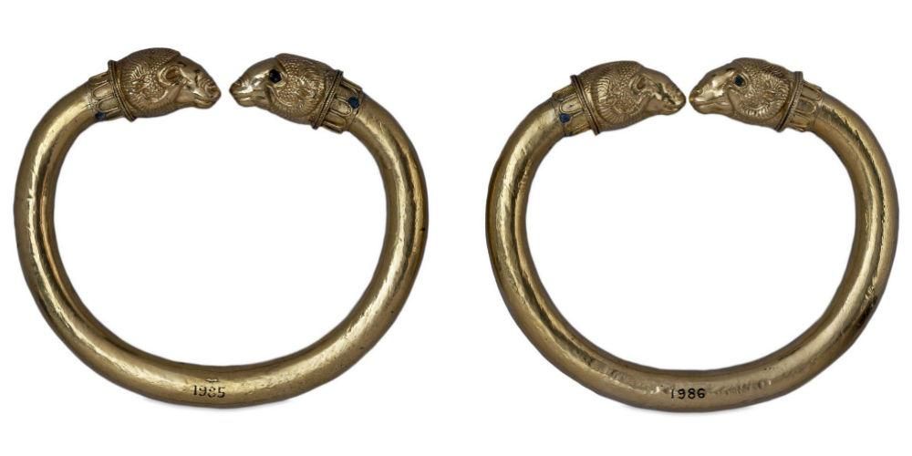 Gold bracelet or armlet with ram's heads